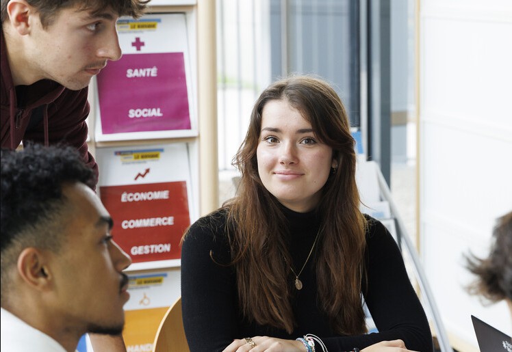 高一升高二过渡占位图