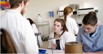 法国高中课程体系十要点占位图