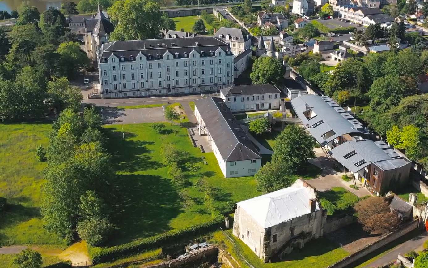 玛穆捷教育集团